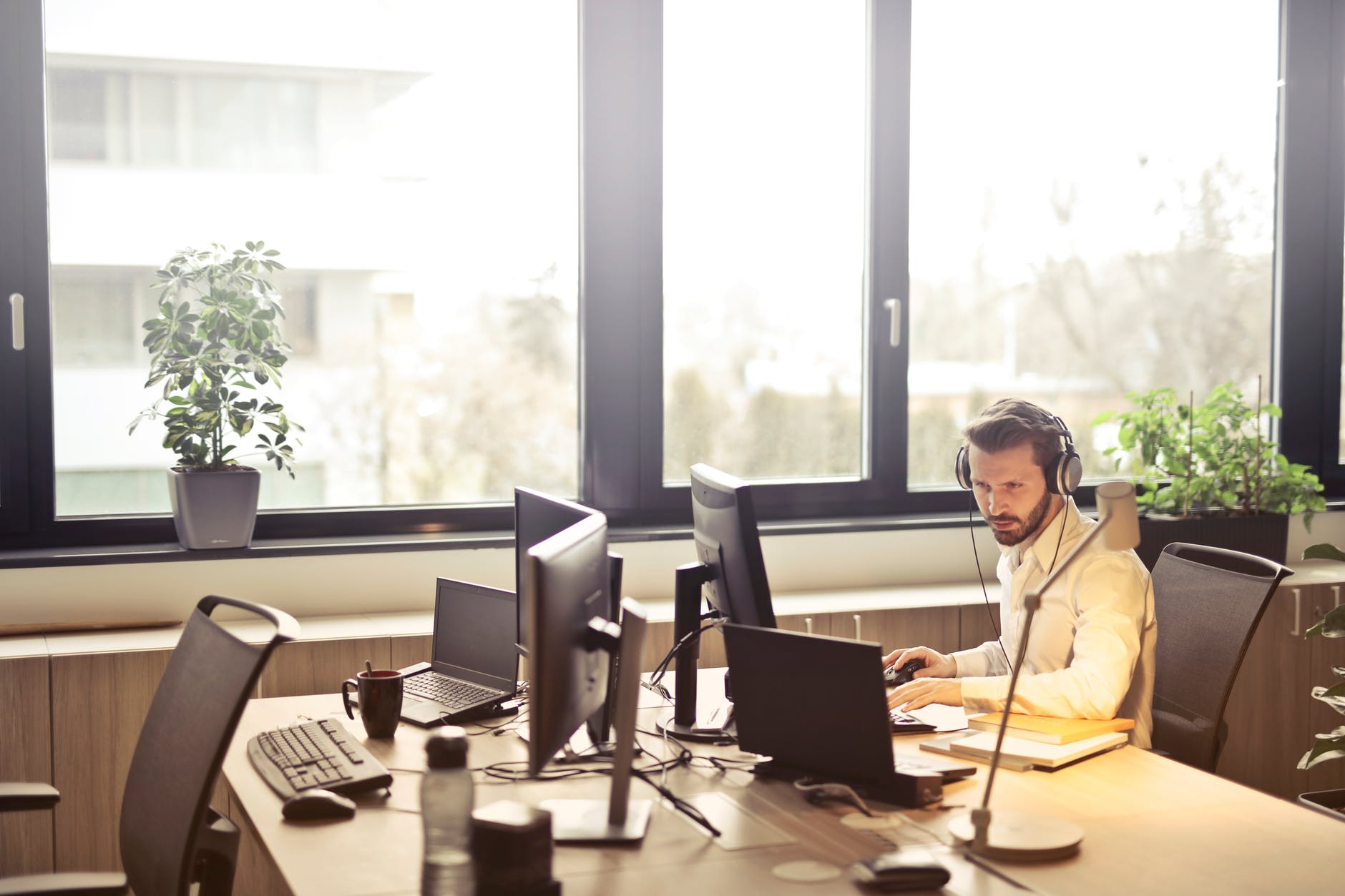 customer service management through social media
